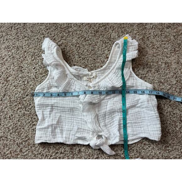 RIPCURL crop top, size women's small; adorable styling; beachy, summer look - Picture 4 of 5